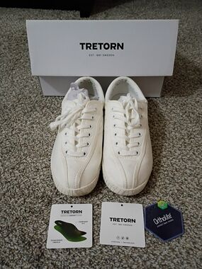 Tretorn Woman's Nylite Plus Canvas Sneakers 6M